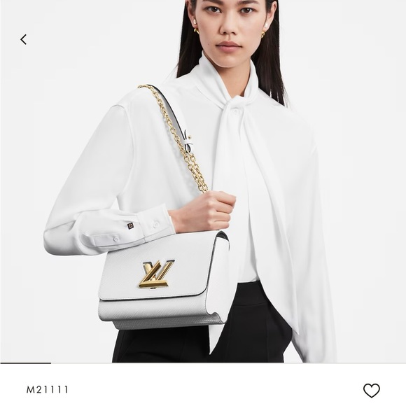 LV “TWIST” MM handbag in WHITE EPI LEATHER: 100% AUTHENTIC #louisvuitton - Picture 8 of 15
